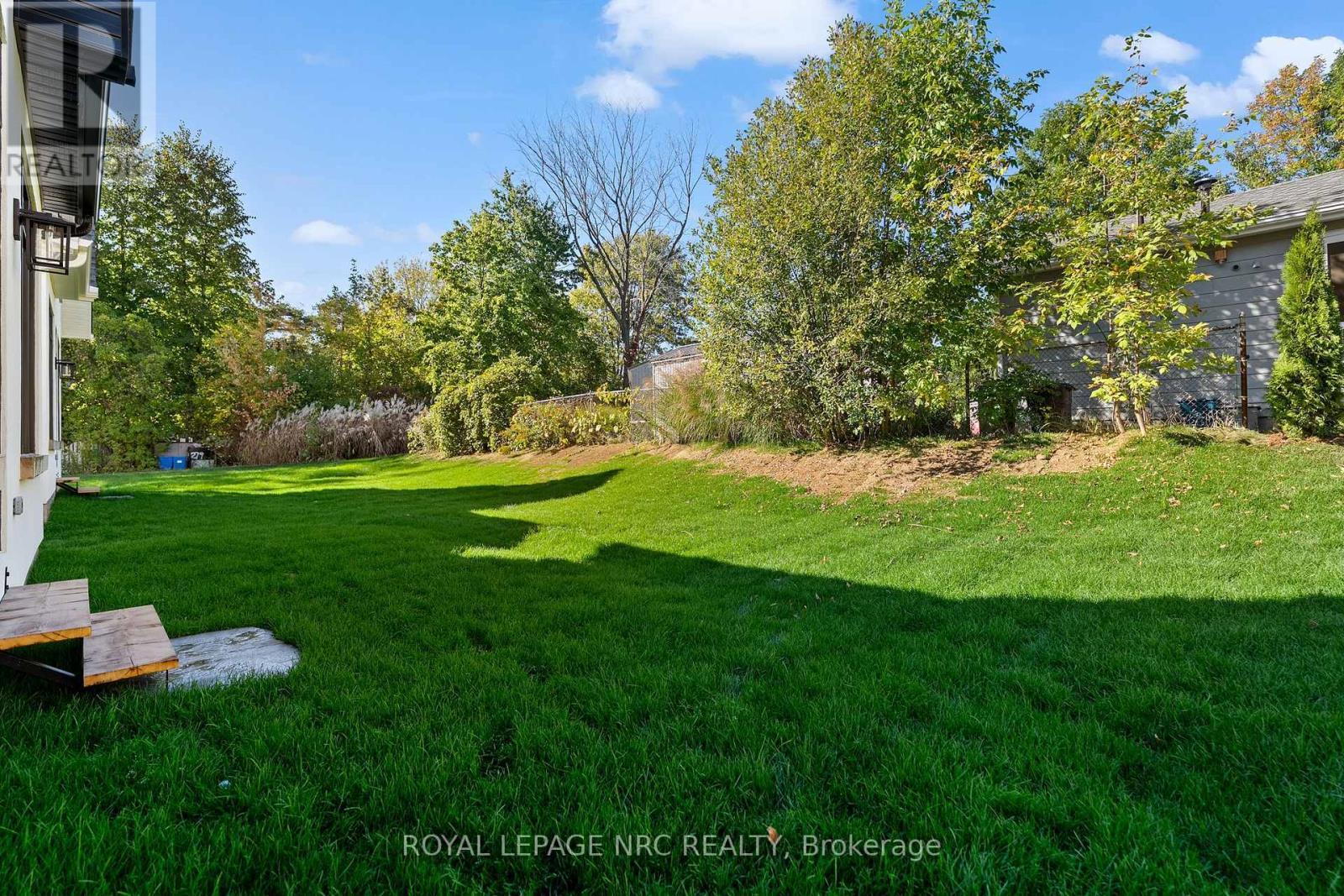 












4054 GLENSPRING ROAD

,
Fort Erie (Crystal Beach),




Ontario
L0S1B0

