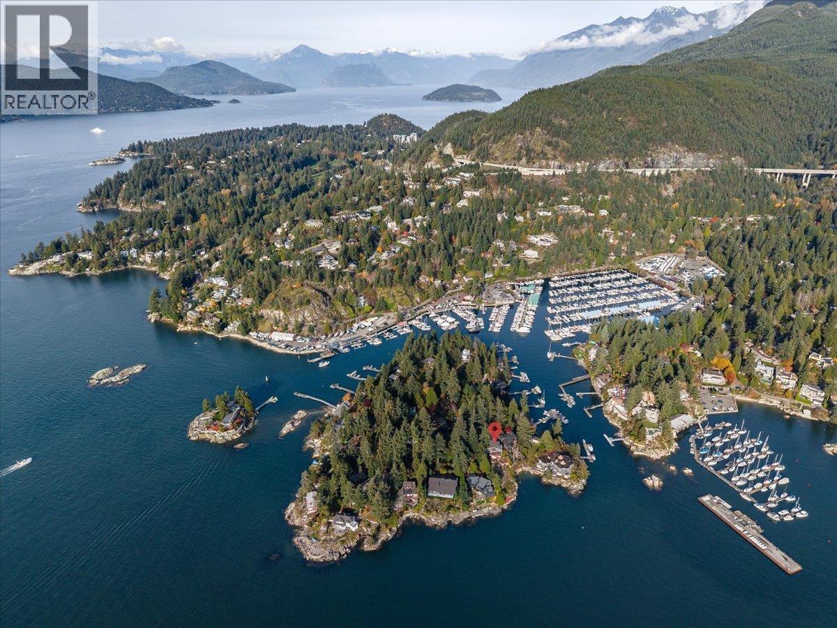












5812 EAGLE ISLAND

,
West Vancouver,




British Columbia
V7W1V5

