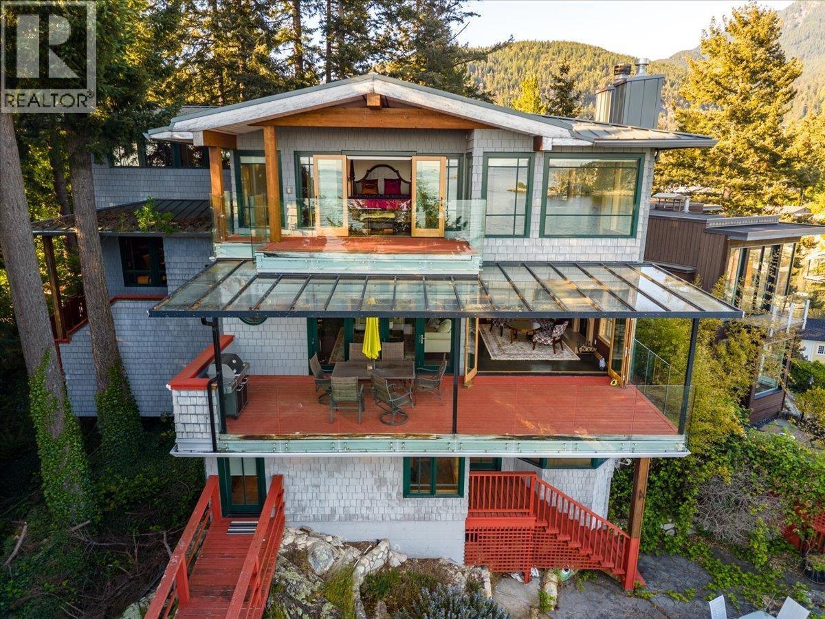 












5812 EAGLE ISLAND

,
West Vancouver,




British Columbia
V7W1V5

