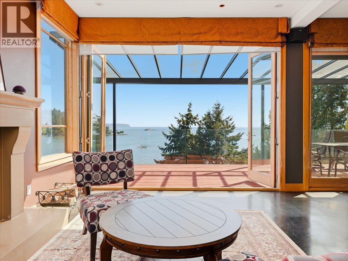 












5812 EAGLE ISLAND

,
West Vancouver,




British Columbia
V7W1V5

