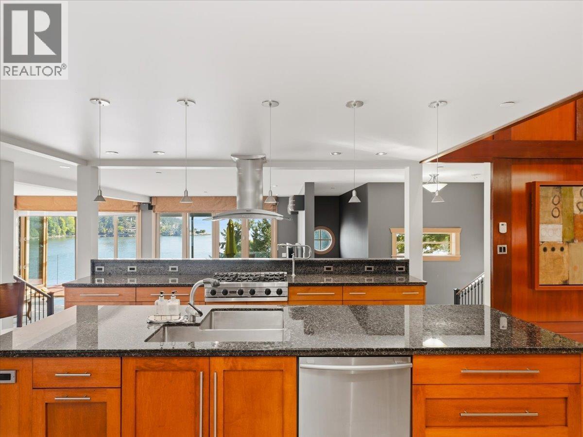 












5812 EAGLE ISLAND

,
West Vancouver,




British Columbia
V7W1V5

