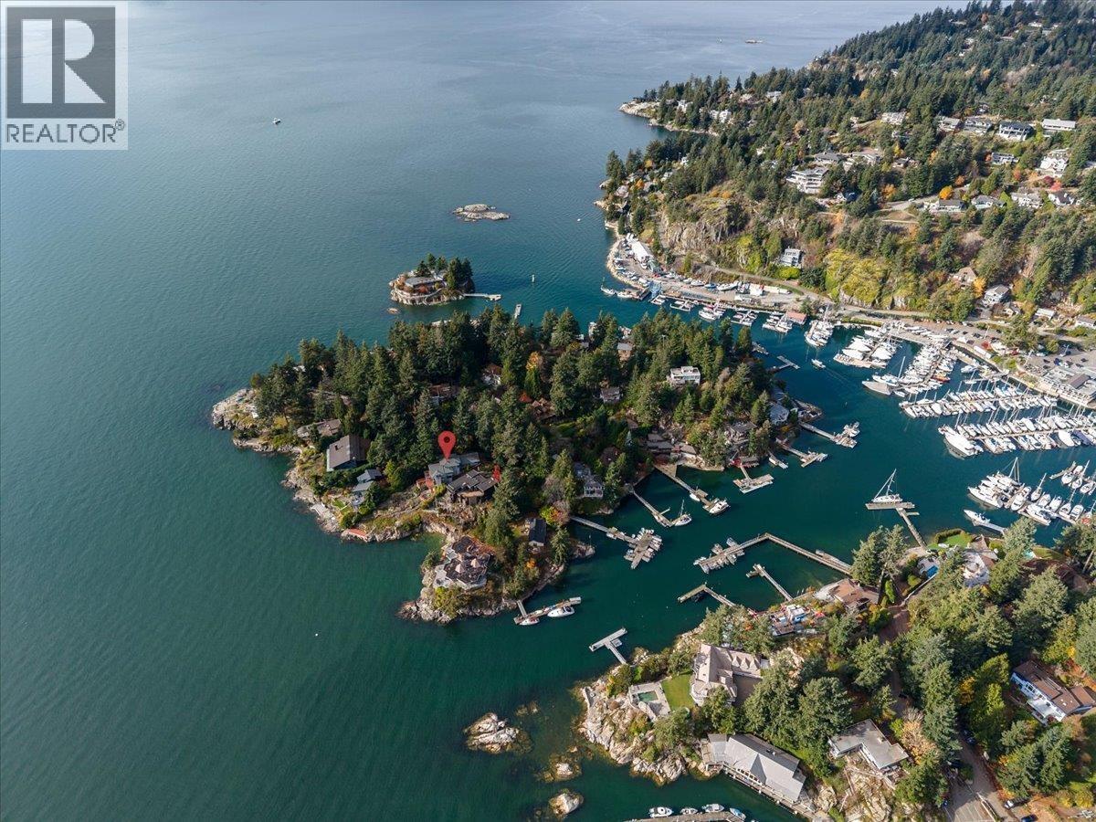 












5812 EAGLE ISLAND

,
West Vancouver,




British Columbia
V7W1V5

