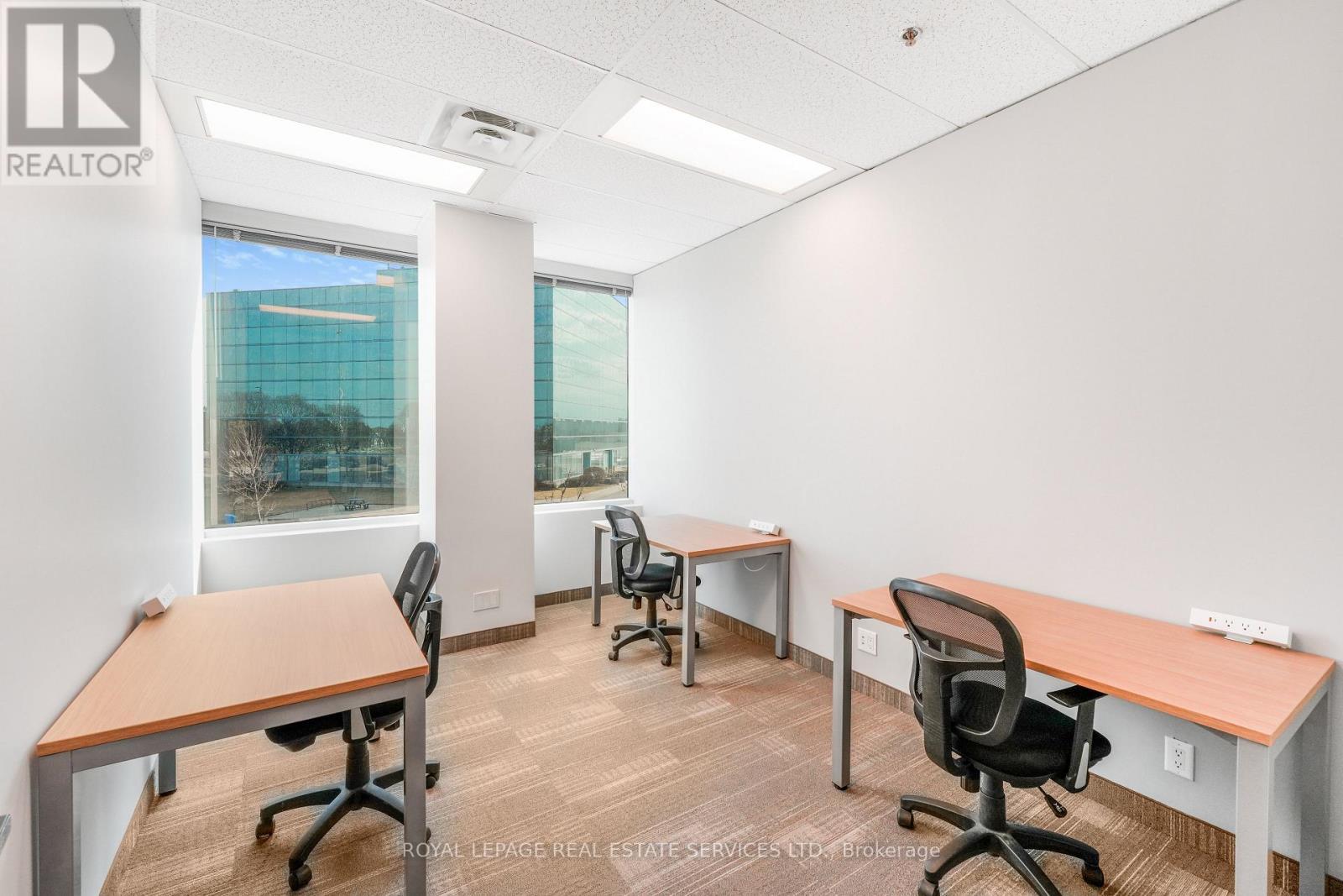 












200 - 2020 WINSTON PARK DRIVE

,
Oakville,




Ontario
L6H6X7

