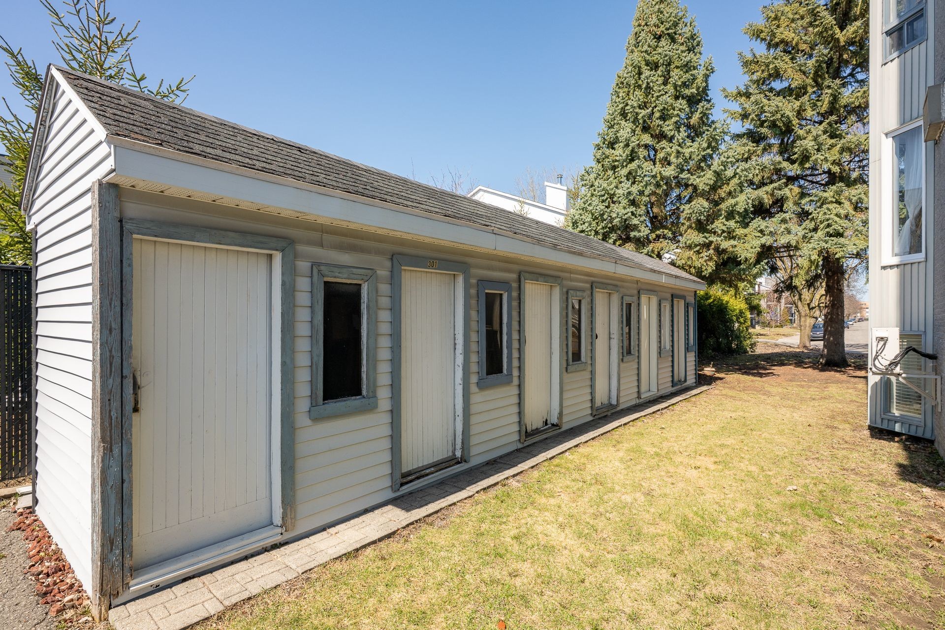 









68


Rue Pierre-Laporte

, 202,
Saint-Eustache,




QC
J7P5B4


