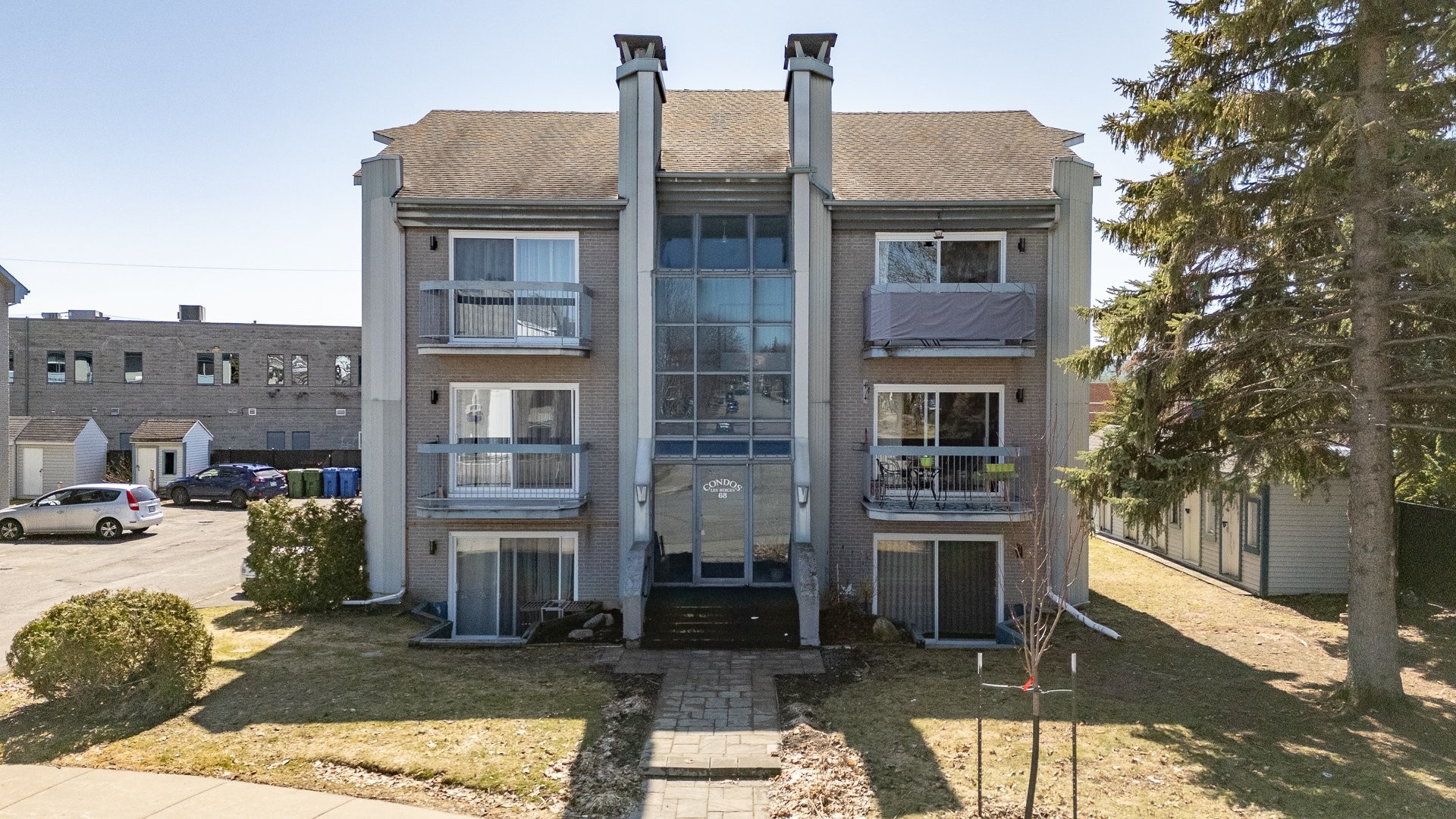 









68


Rue Pierre-Laporte

, 202,
Saint-Eustache,




QC
J7P5B4

