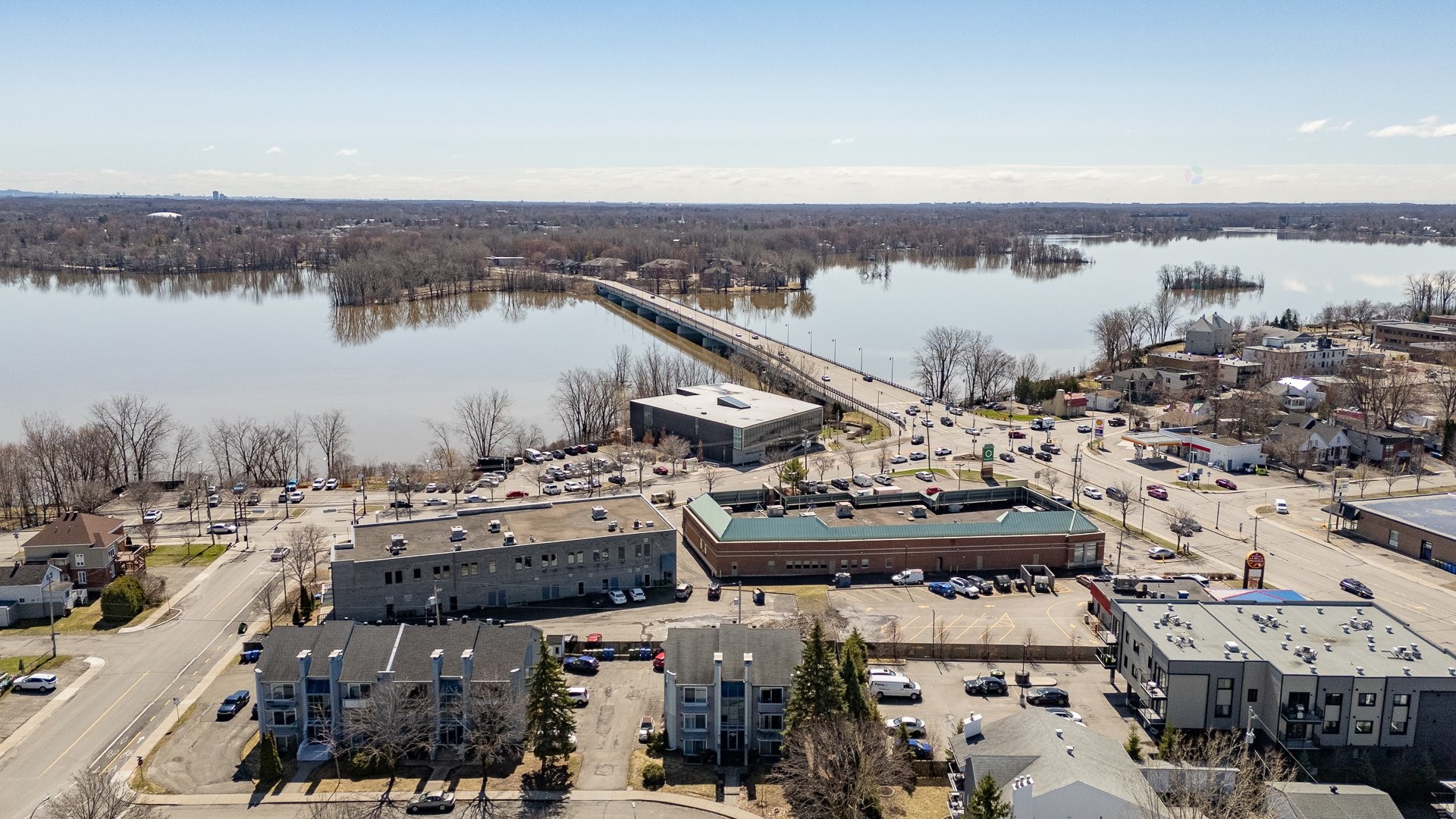 









68


Rue Pierre-Laporte

, 202,
Saint-Eustache,




QC
J7P5B4

