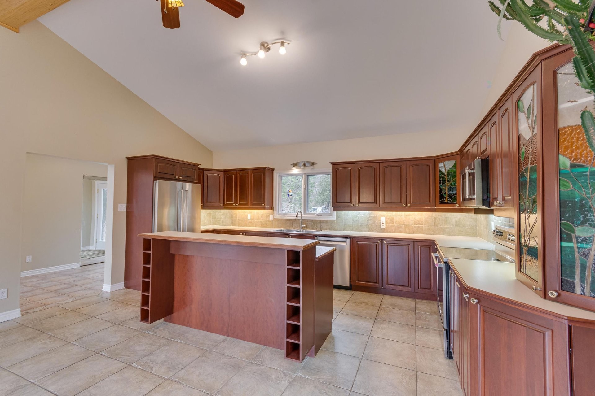 









160


Ch. Blackburn

,
Val-des-Monts,




QC
J8N6A9

