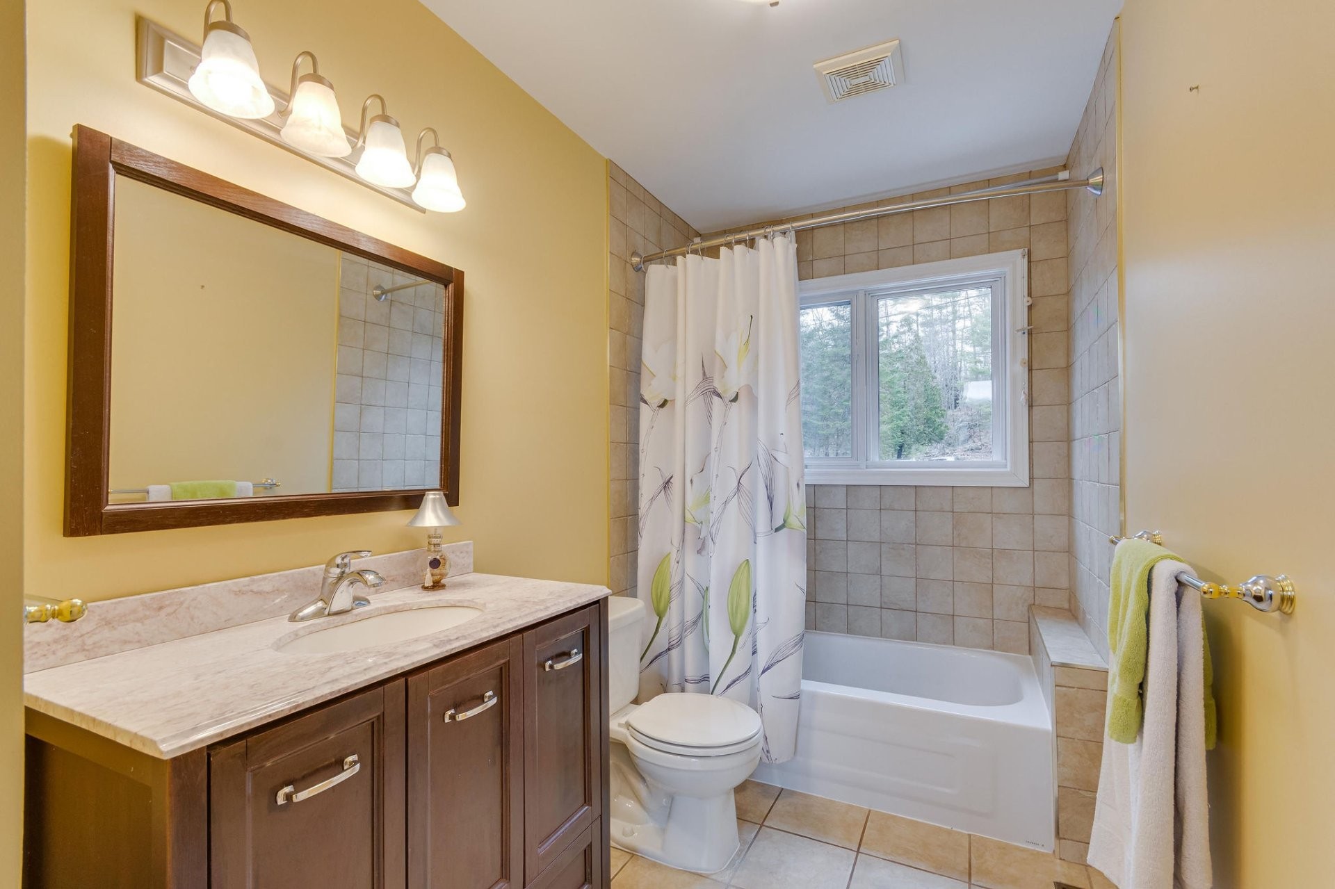 









160


Ch. Blackburn

,
Val-des-Monts,




QC
J8N6A9

