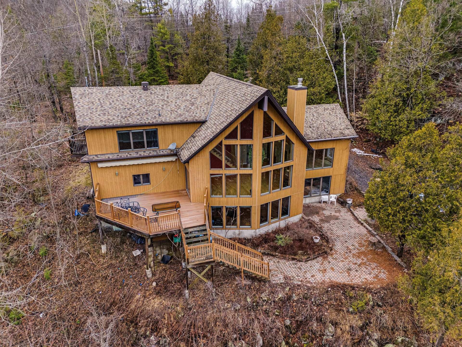 









160


Ch. Blackburn

,
Val-des-Monts,




QC
J8N6A9

