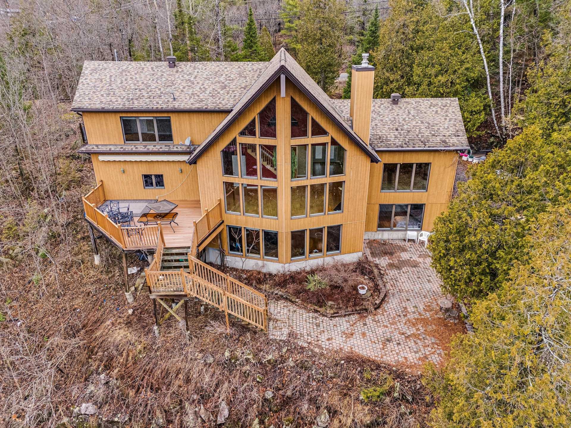 









160


Ch. Blackburn

,
Val-des-Monts,




QC
J8N6A9

