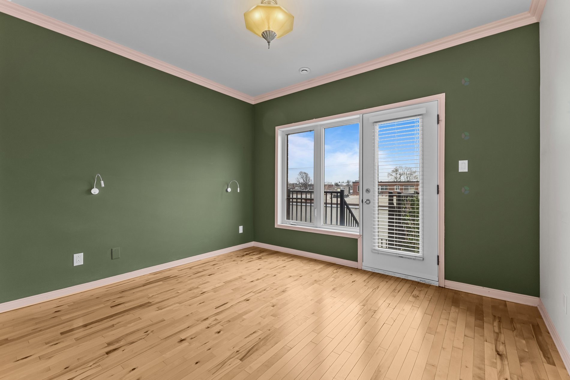 









7660


18e Avenue

, 3,
Montréal (Villeray/Saint-Michel/Parc-Extension),




QC
H2A2N2

