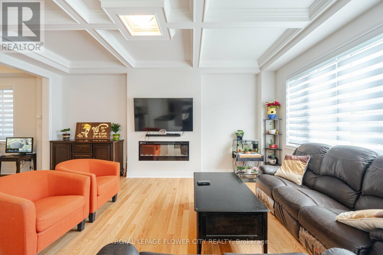 












36 ICON STREET S

,
Brampton,




Ontario
L6E4E5

