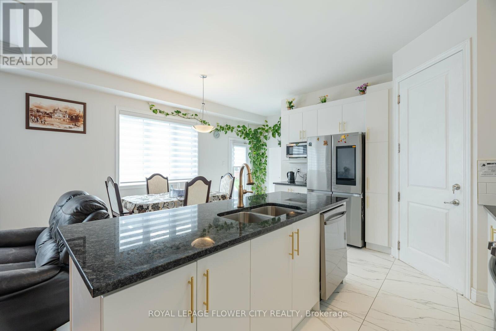 












36 ICON STREET S

,
Brampton,




Ontario
L6E4E5

