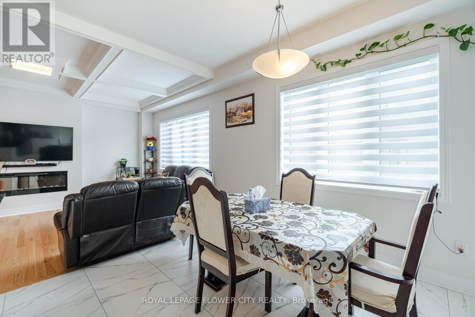 












36 ICON STREET S

,
Brampton,




Ontario
L6E4E5

