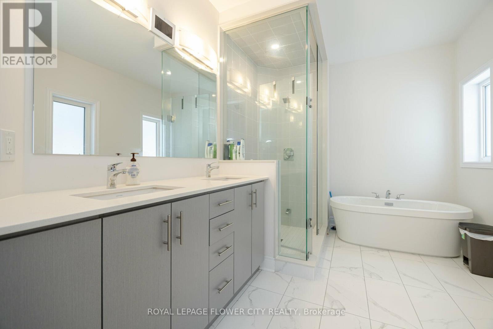 












36 ICON STREET S

,
Brampton,




Ontario
L6E4E5

