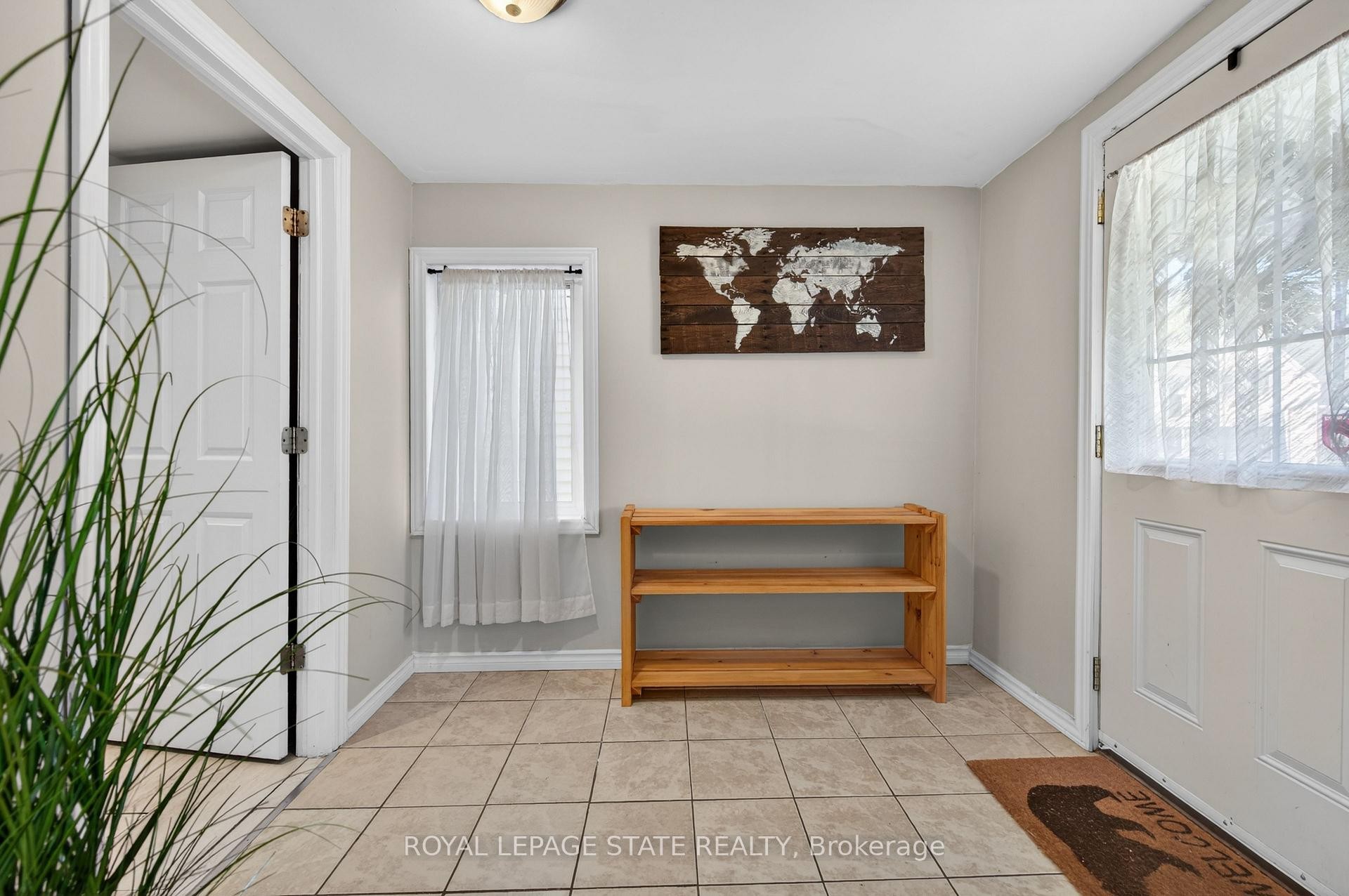 









30


Cambridge

Avenue,
Hamilton,




ON
L8H 1T5

