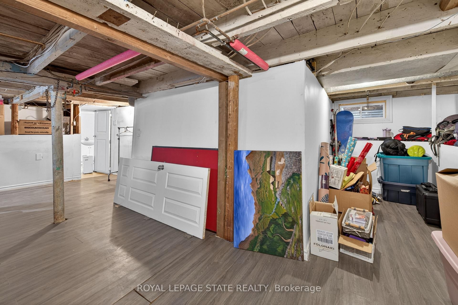 









30


Cambridge

Avenue,
Hamilton,




ON
L8H 1T5

