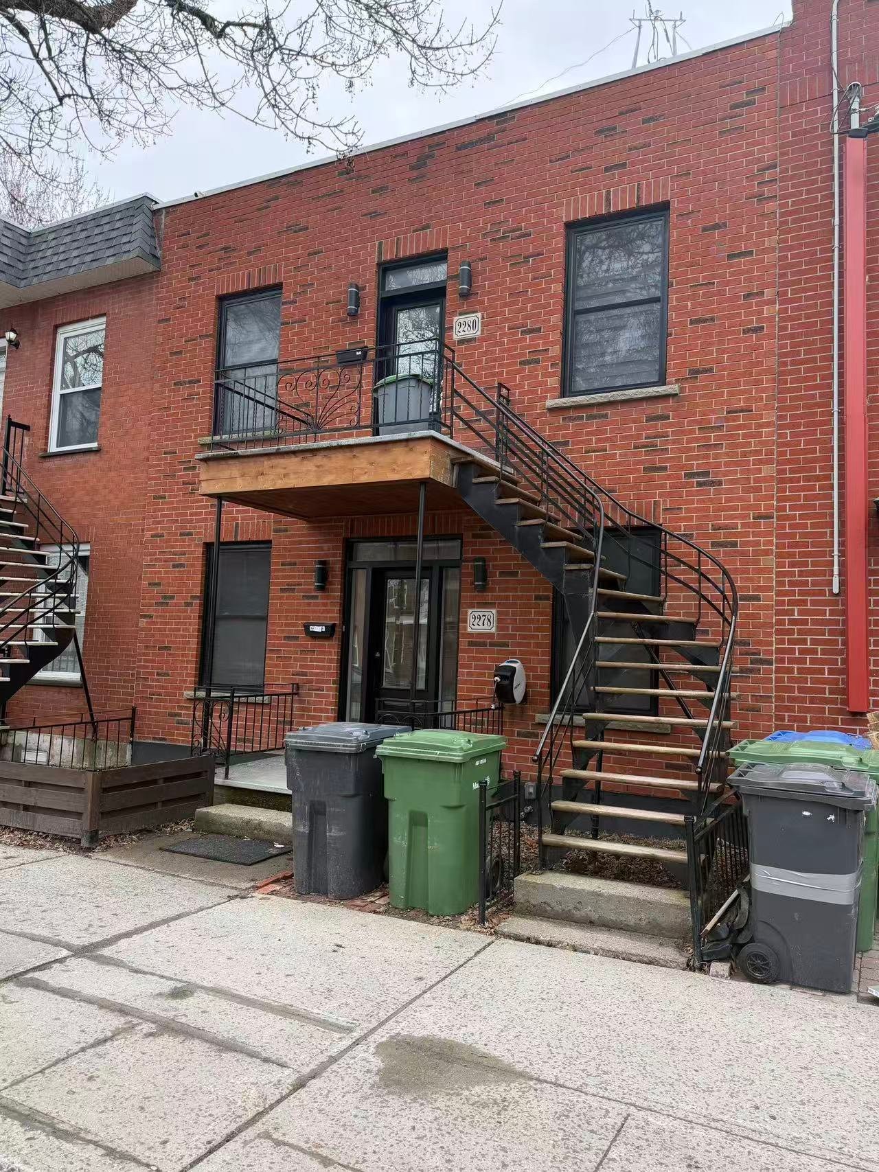 









2278

 - 2280


Av. Hector

,
Montréal (Mercier/Hochelaga-Maisonneuve),




QC
H1L3X1

