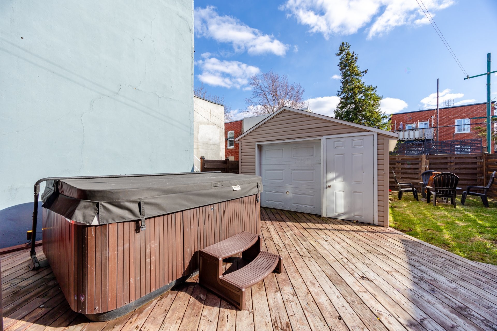 









2278

 - 2280


Av. Hector

,
Montréal (Mercier/Hochelaga-Maisonneuve),




QC
H1L3X1

