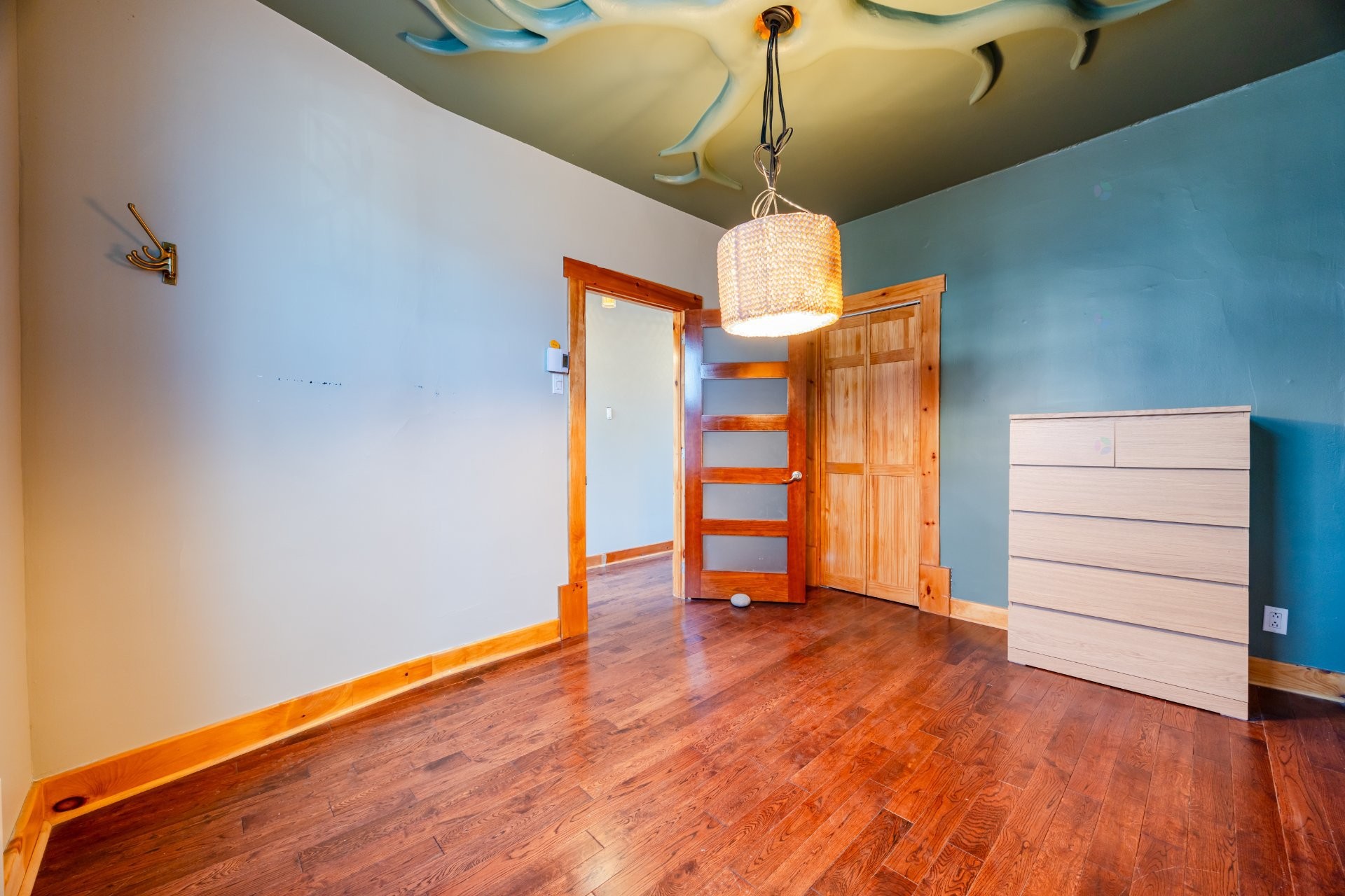 









2278

 - 2280


Av. Hector

,
Montréal (Mercier/Hochelaga-Maisonneuve),




QC
H1L3X1

