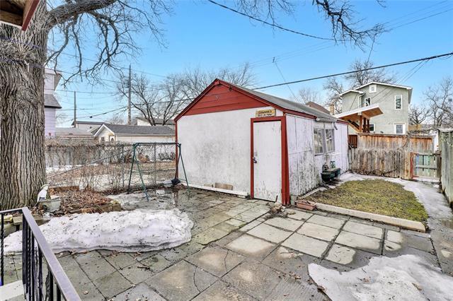 









693


Walker

AVE,
Winnipeg,




MB
R3L 1C6

