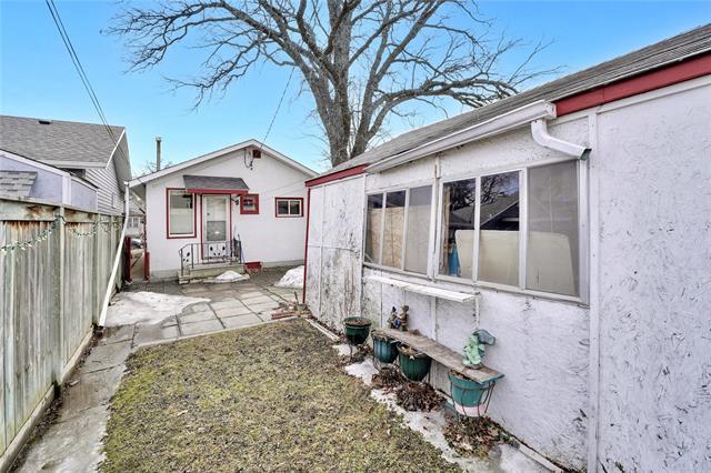 









693


Walker

AVE,
Winnipeg,




MB
R3L 1C6

