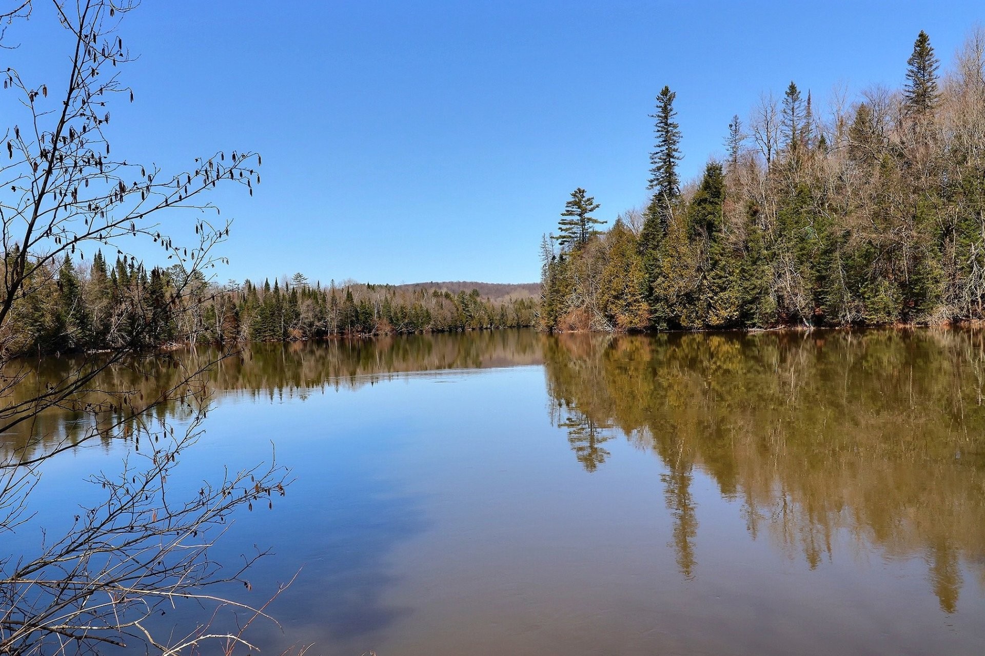 









841


Ch. des Rapides

,
Val-des-Monts,




QC
J8N6M4

