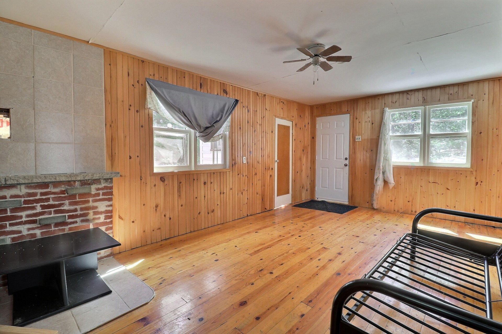 









841


Ch. des Rapides

,
Val-des-Monts,




QC
J8N6M4

