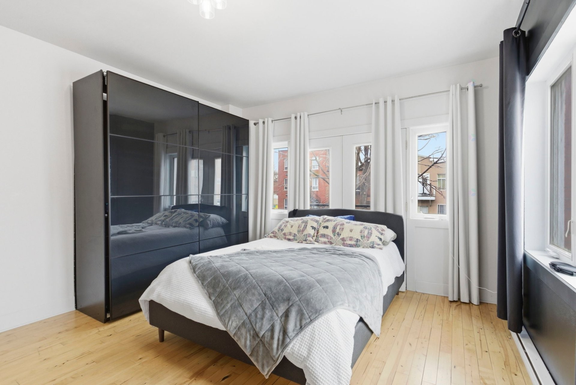 









9535


Rue Notre-Dame E.

,
Montréal (Mercier/Hochelaga-Maisonneuve),




QC
H1L3P5

