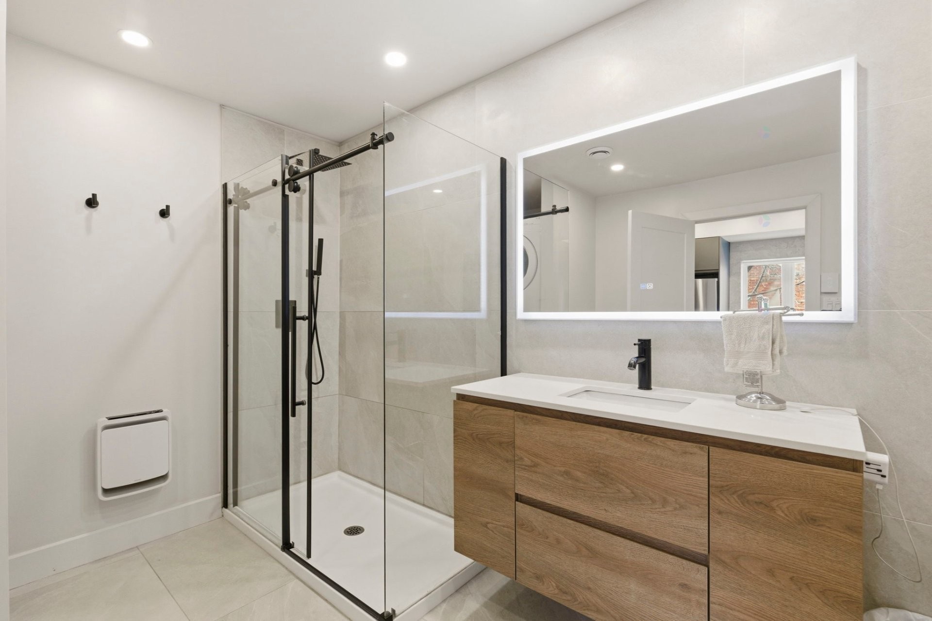 









9535


Rue Notre-Dame E.

,
Montréal (Mercier/Hochelaga-Maisonneuve),




QC
H1L3P5

