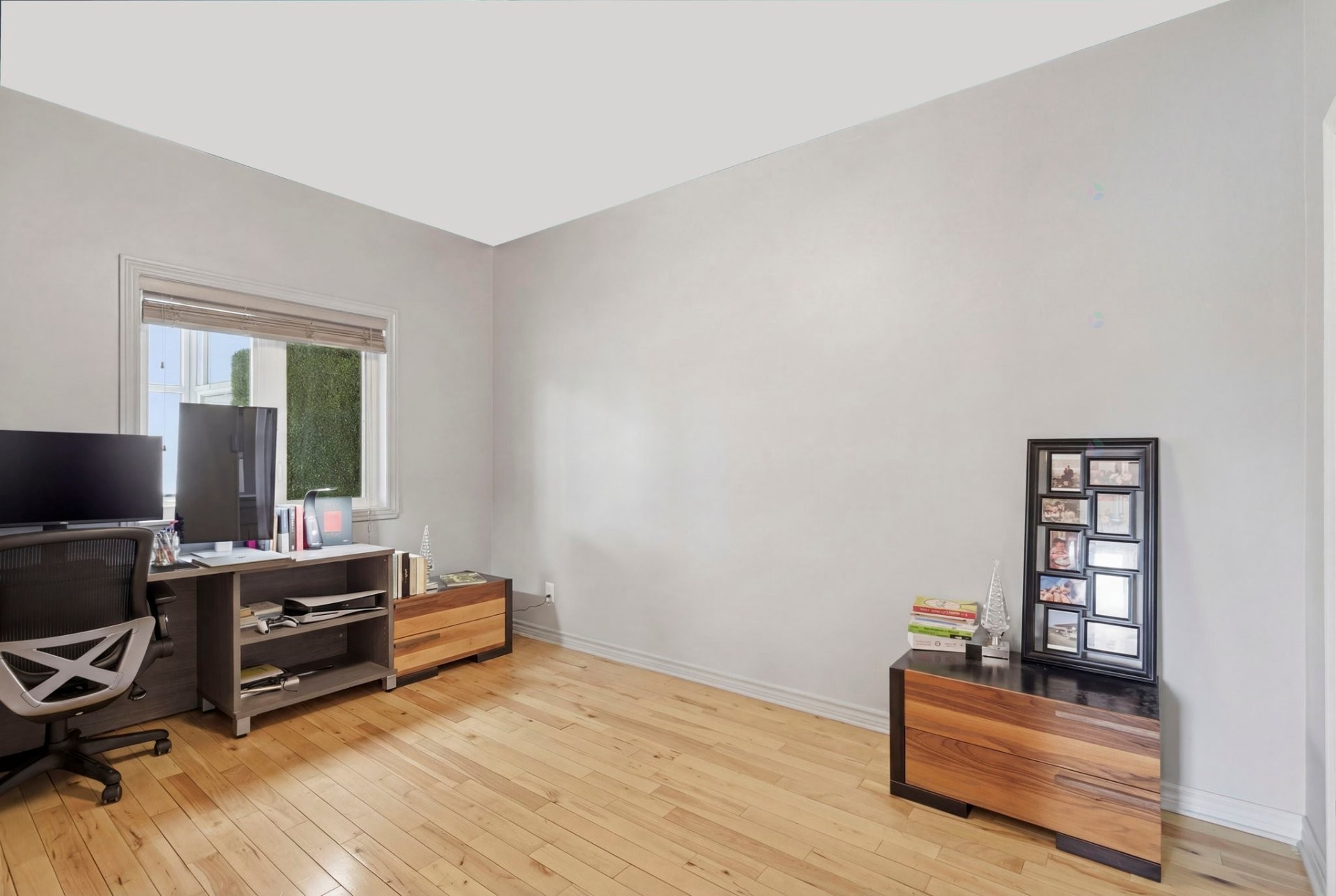 









9535


Rue Notre-Dame E.

,
Montréal (Mercier/Hochelaga-Maisonneuve),




QC
H1L3P5


