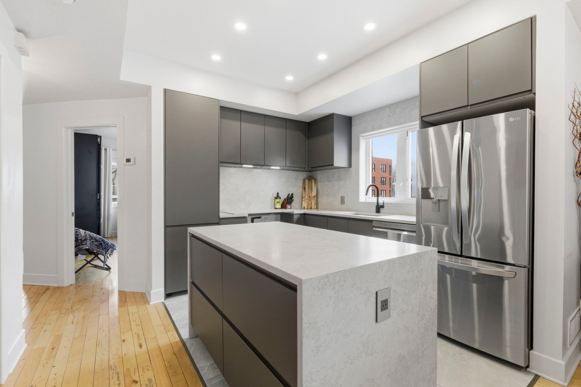 









9535


Rue Notre-Dame E.

,
Montréal (Mercier/Hochelaga-Maisonneuve),




QC
H1L3P5

