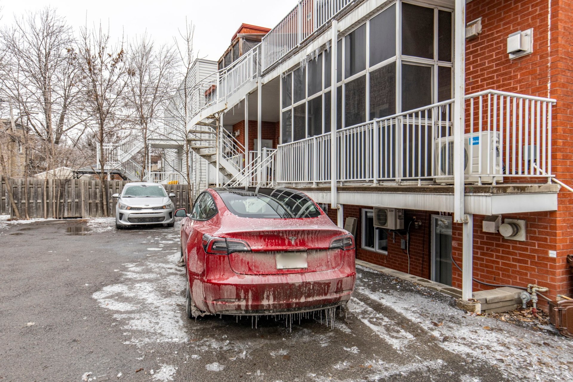 









9535


Rue Notre-Dame E.

,
Montréal (Mercier/Hochelaga-Maisonneuve),




QC
H1L3P5

