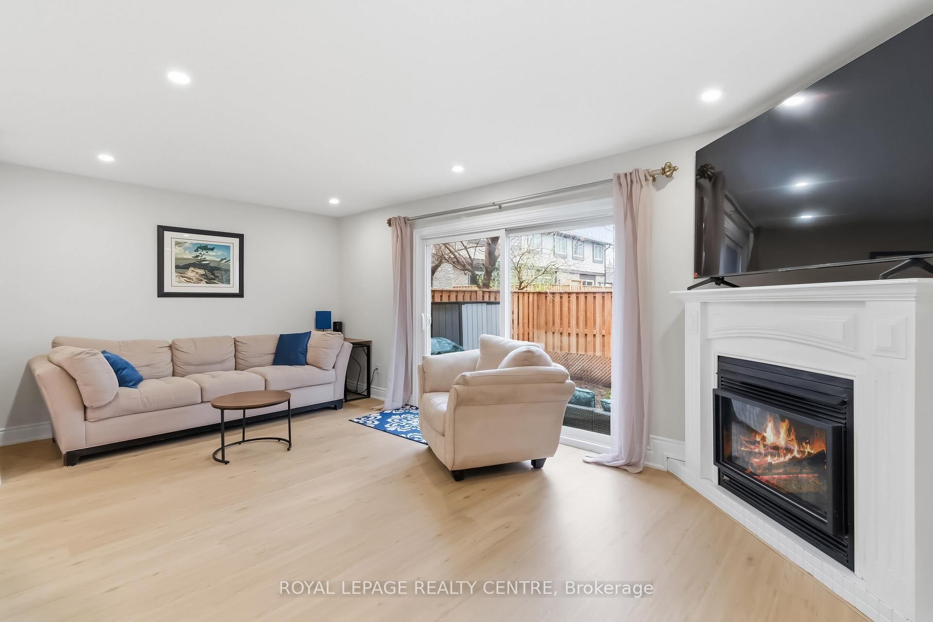 









683


Woodward

Avenue,
Milton,




ON
L9T 3K4

