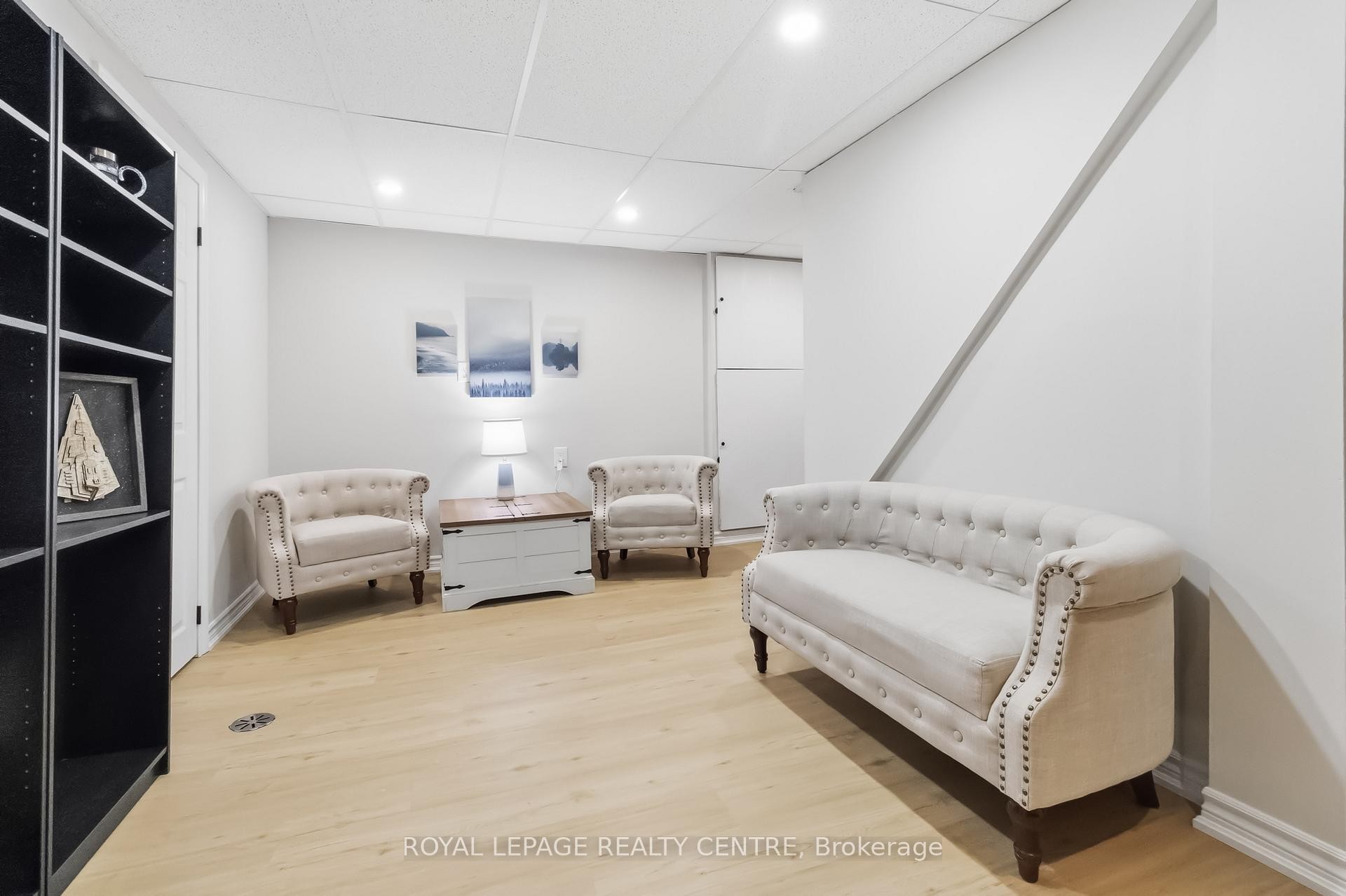 









683


Woodward

Avenue,
Milton,




ON
L9T 3K4

