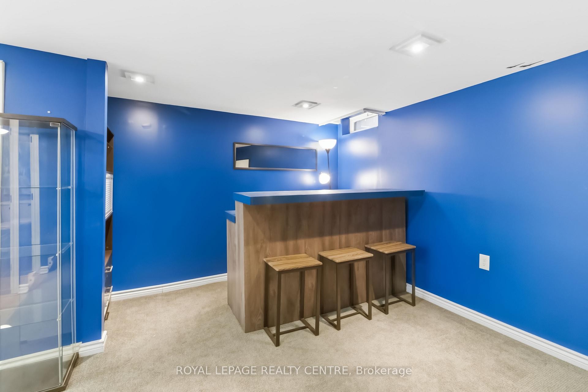 









683


Woodward

Avenue,
Milton,




ON
L9T 3K4

