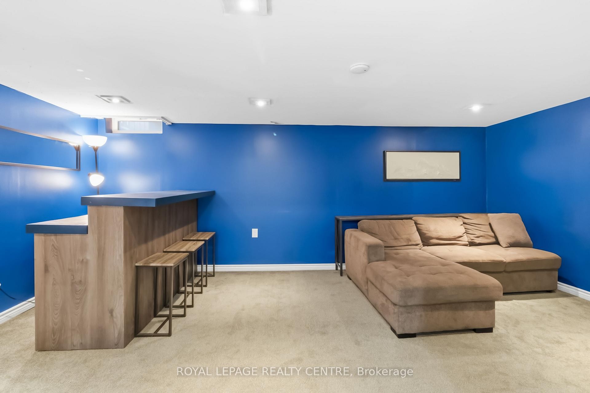 









683


Woodward

Avenue,
Milton,




ON
L9T 3K4

