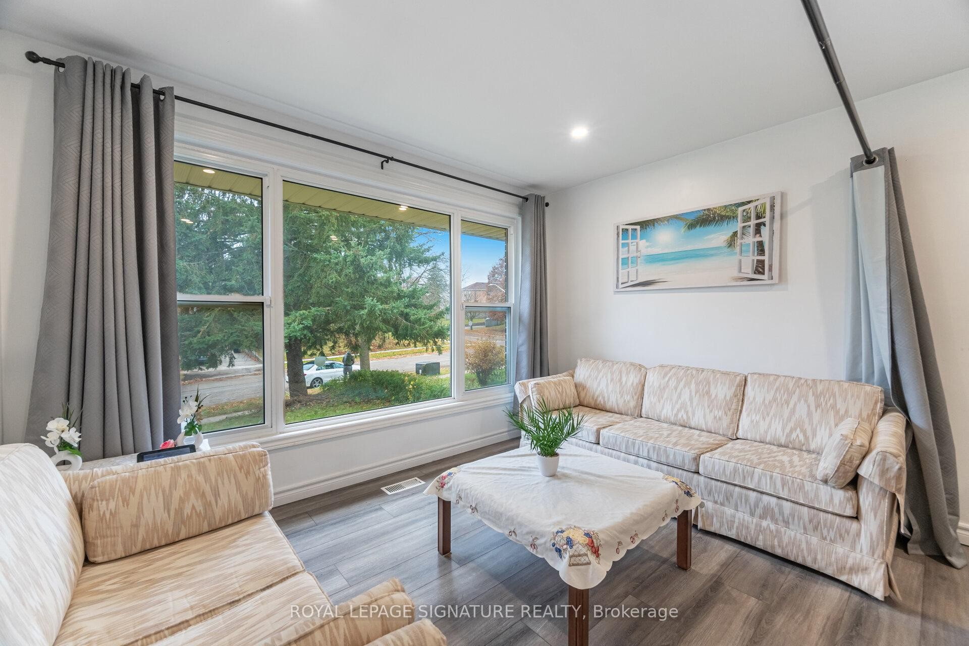 









406


Tamarack

Drive,
Waterloo,




ON
N2L 4G6

