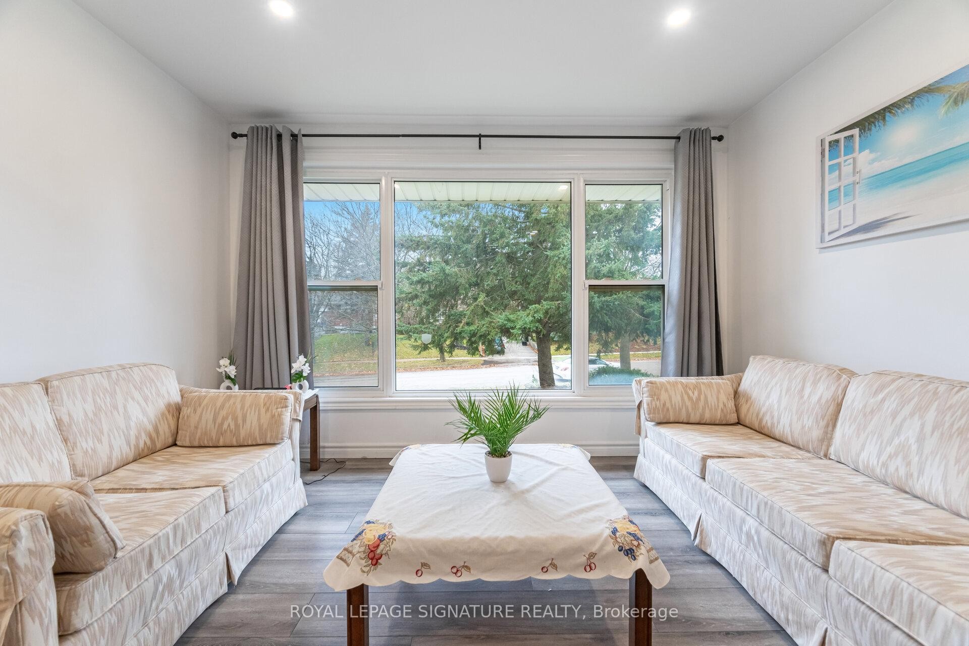 









406


Tamarack

Drive,
Waterloo,




ON
N2L 4G6

