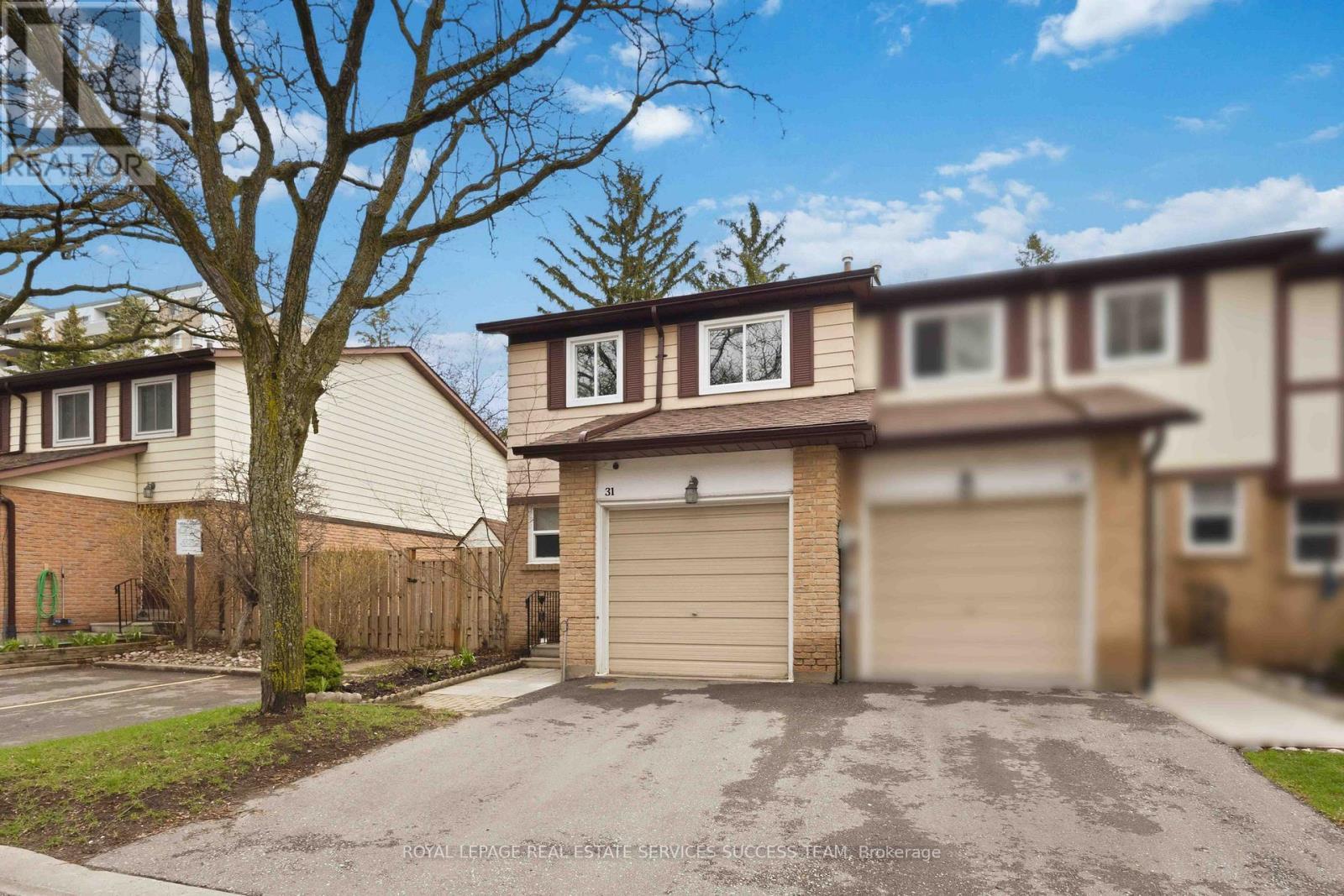 












31 THATCHER'S MILL WAY

,
Markham,




Ontario
L3P3T2

