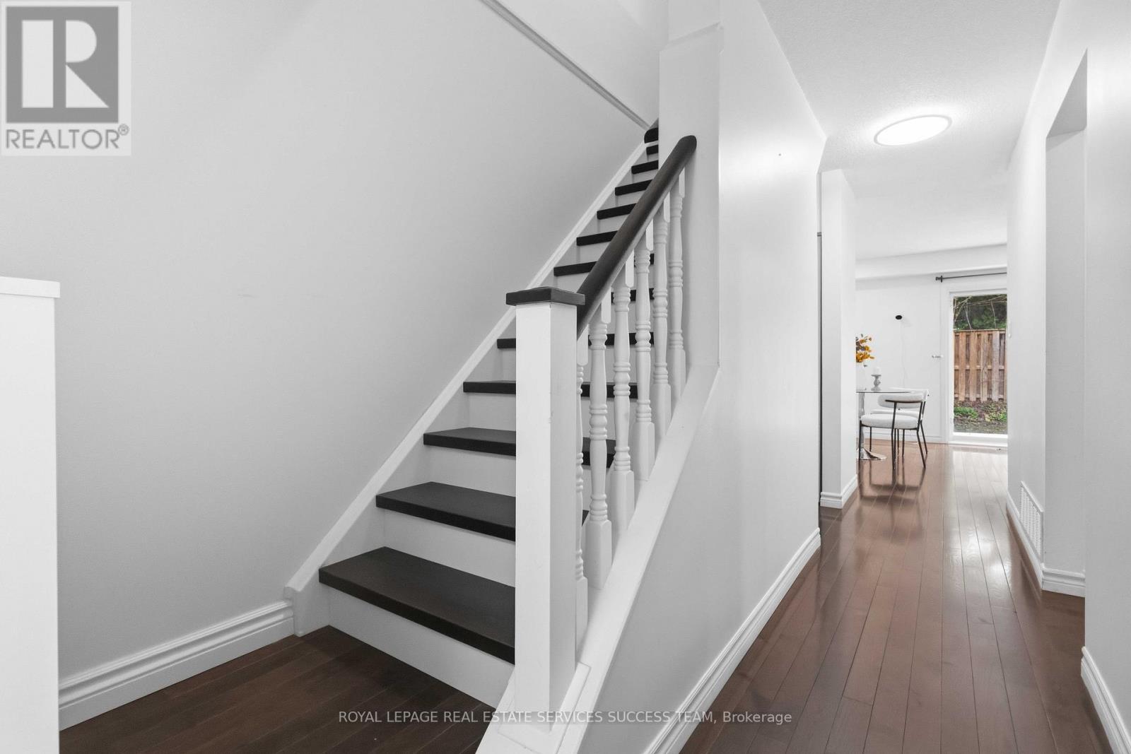 












31 THATCHER'S MILL WAY

,
Markham,




Ontario
L3P3T2

