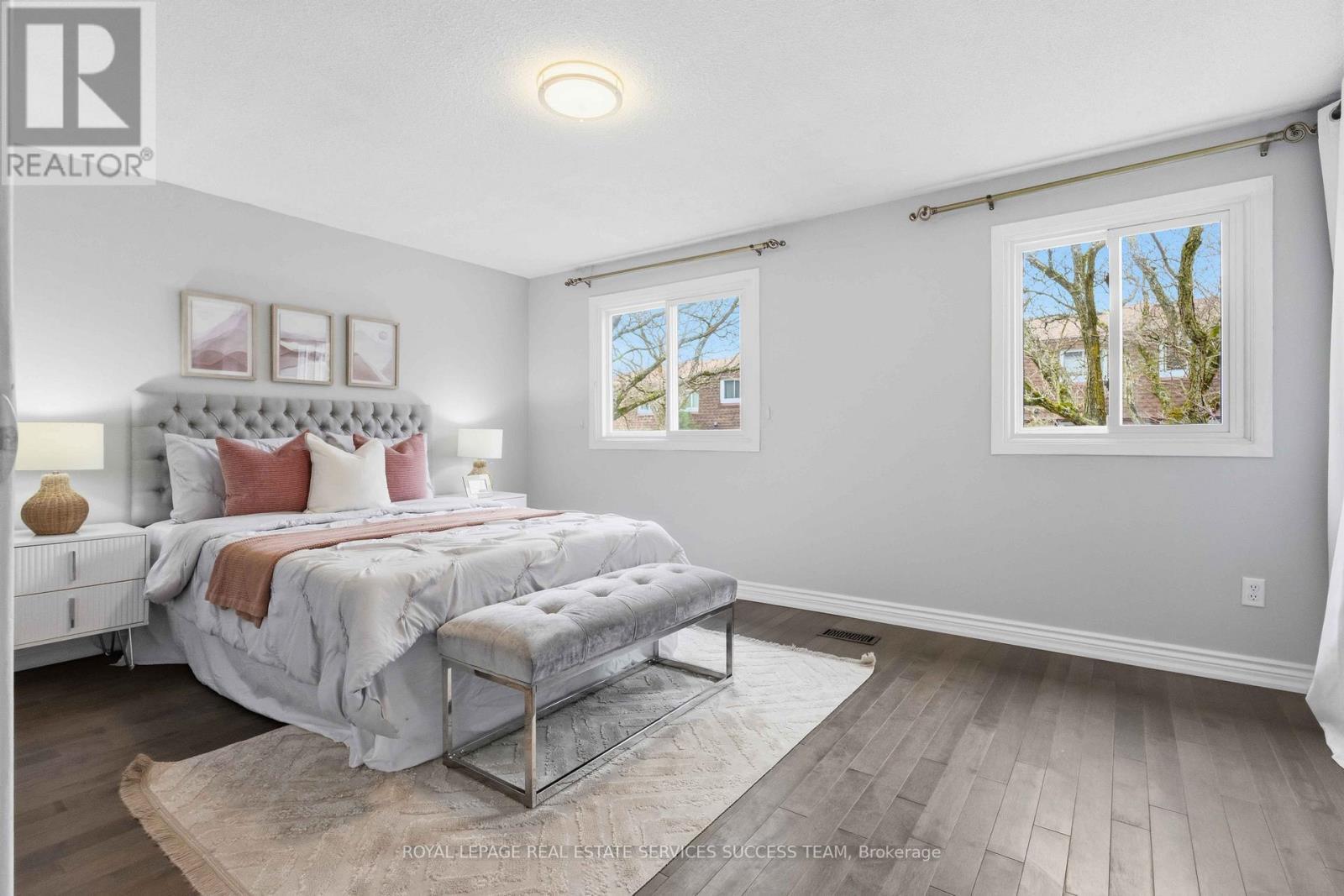












31 THATCHER'S MILL WAY

,
Markham,




Ontario
L3P3T2

