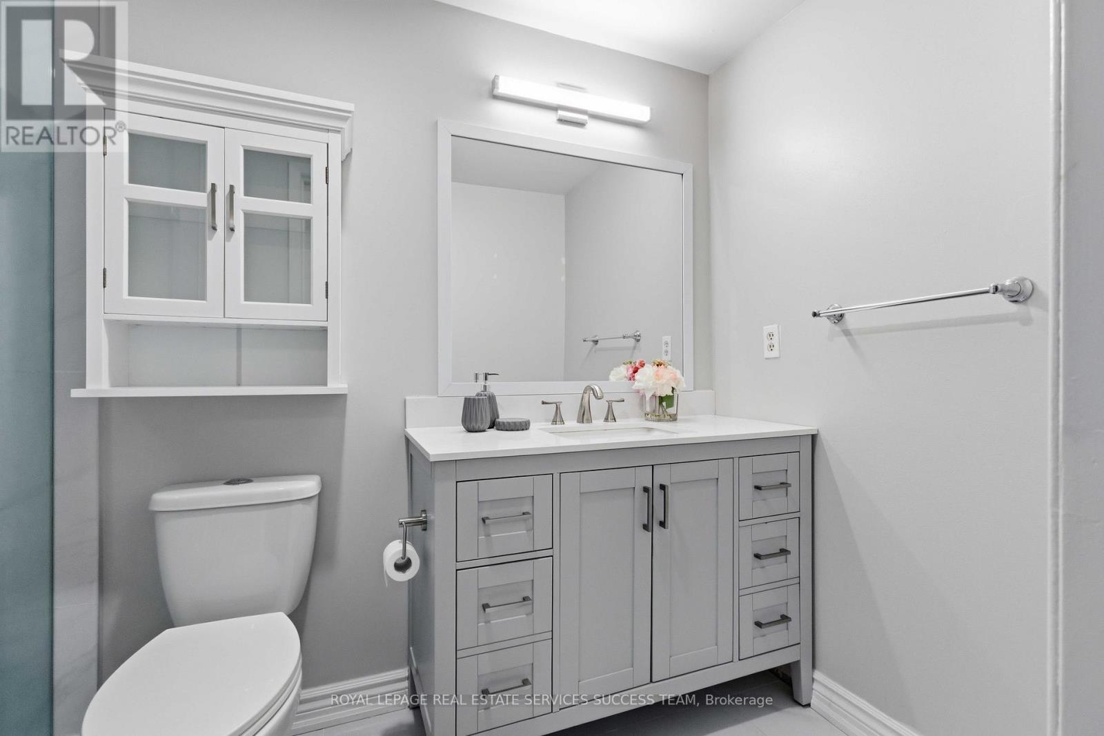 












31 THATCHER'S MILL WAY

,
Markham,




Ontario
L3P3T2

