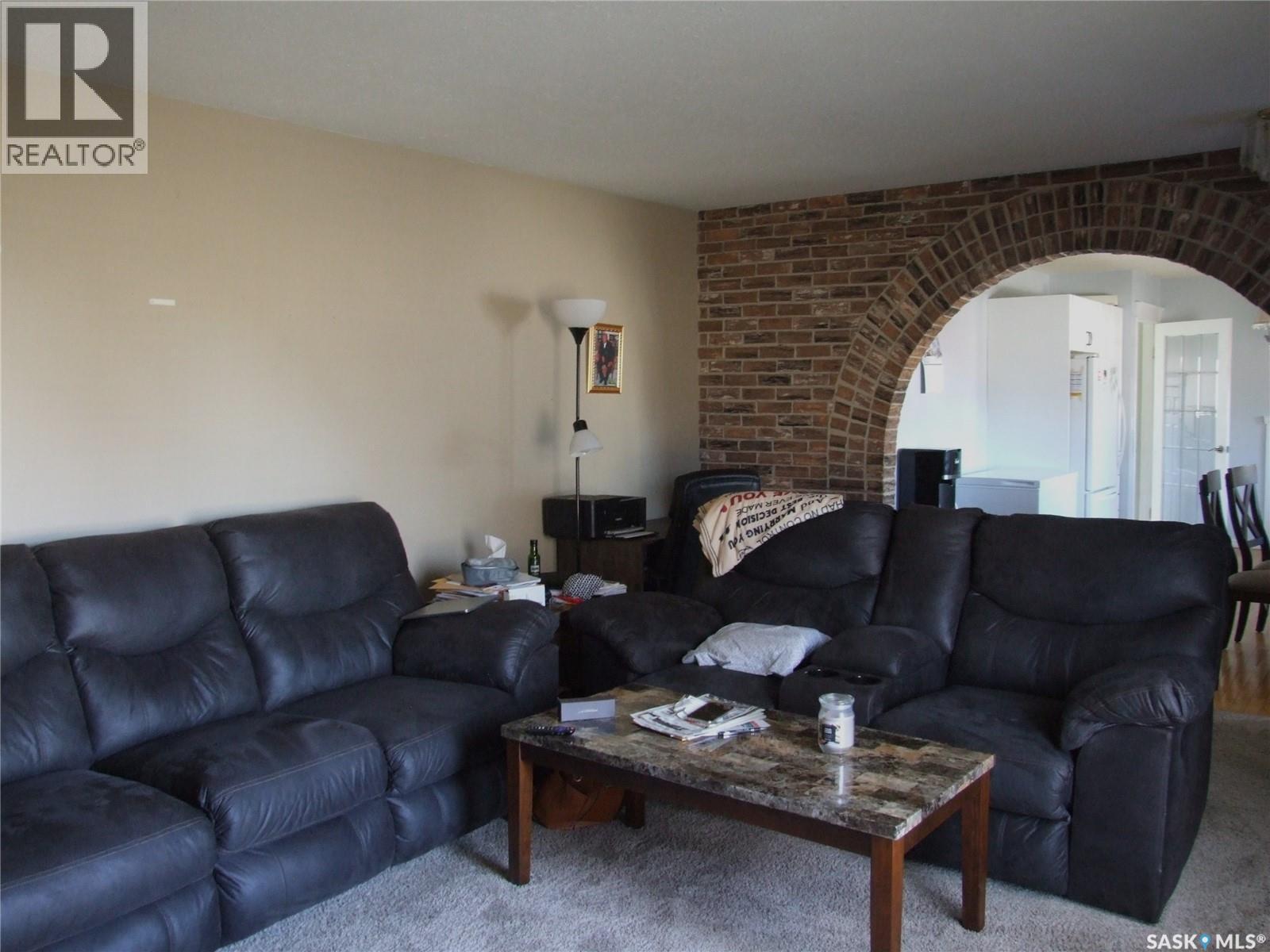 












232 5th STREET W

,
Leader,




Saskatchewan
S0N1H0

