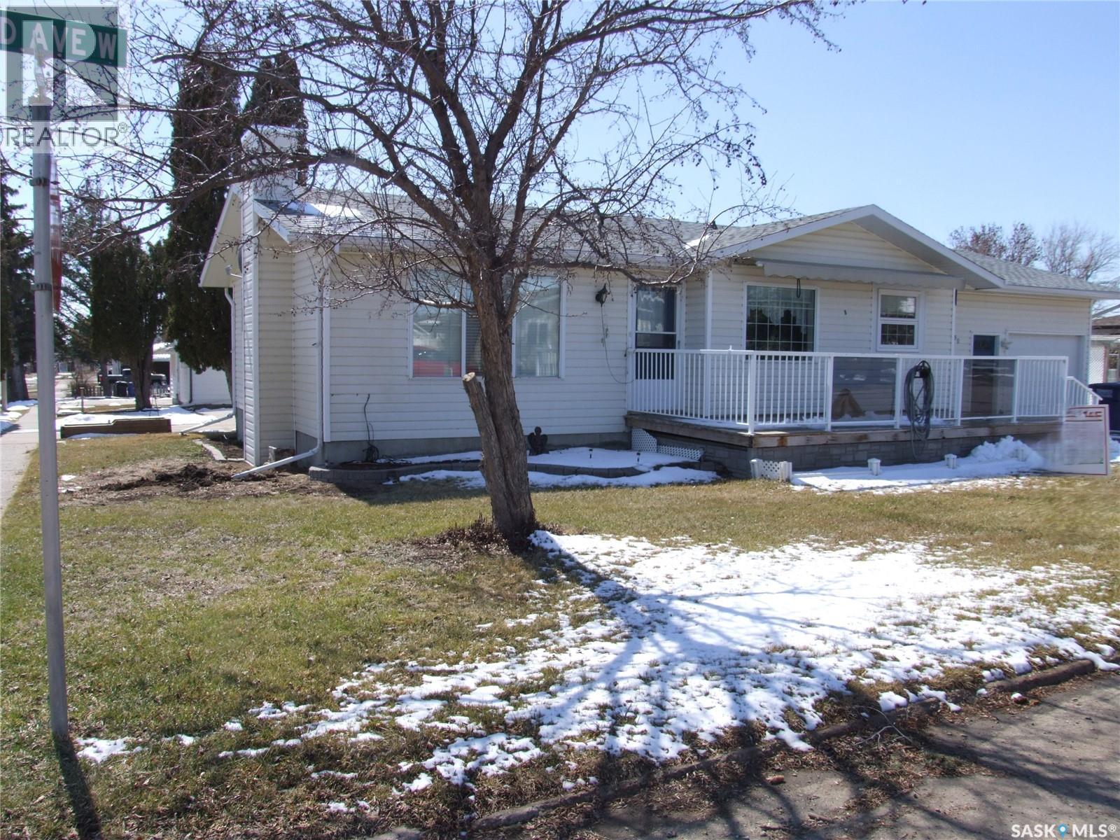 












232 5th STREET W

,
Leader,




Saskatchewan
S0N1H0

