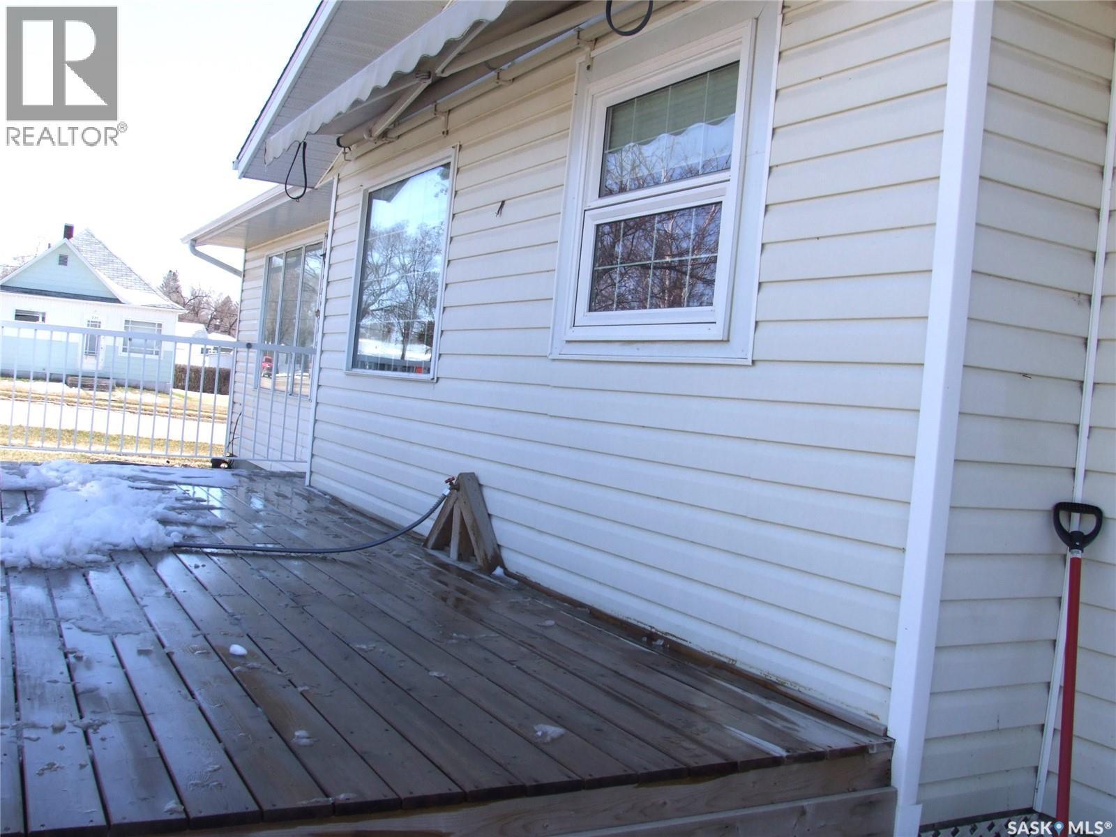 












232 5th STREET W

,
Leader,




Saskatchewan
S0N1H0

