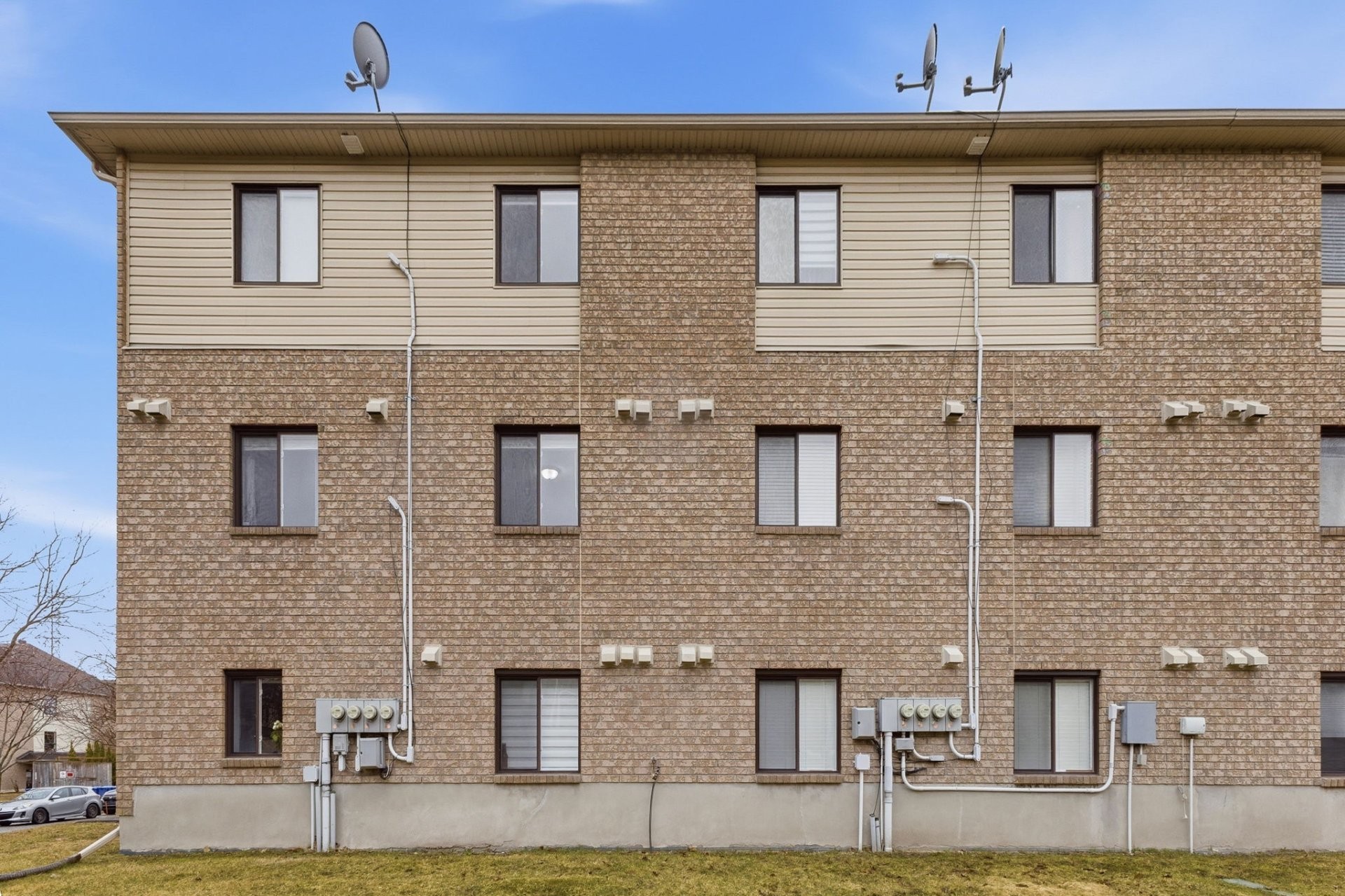 









5


Imp. Berthe Morisot

, 3,
Gatineau (Gatineau),




QC
J8P0A9

