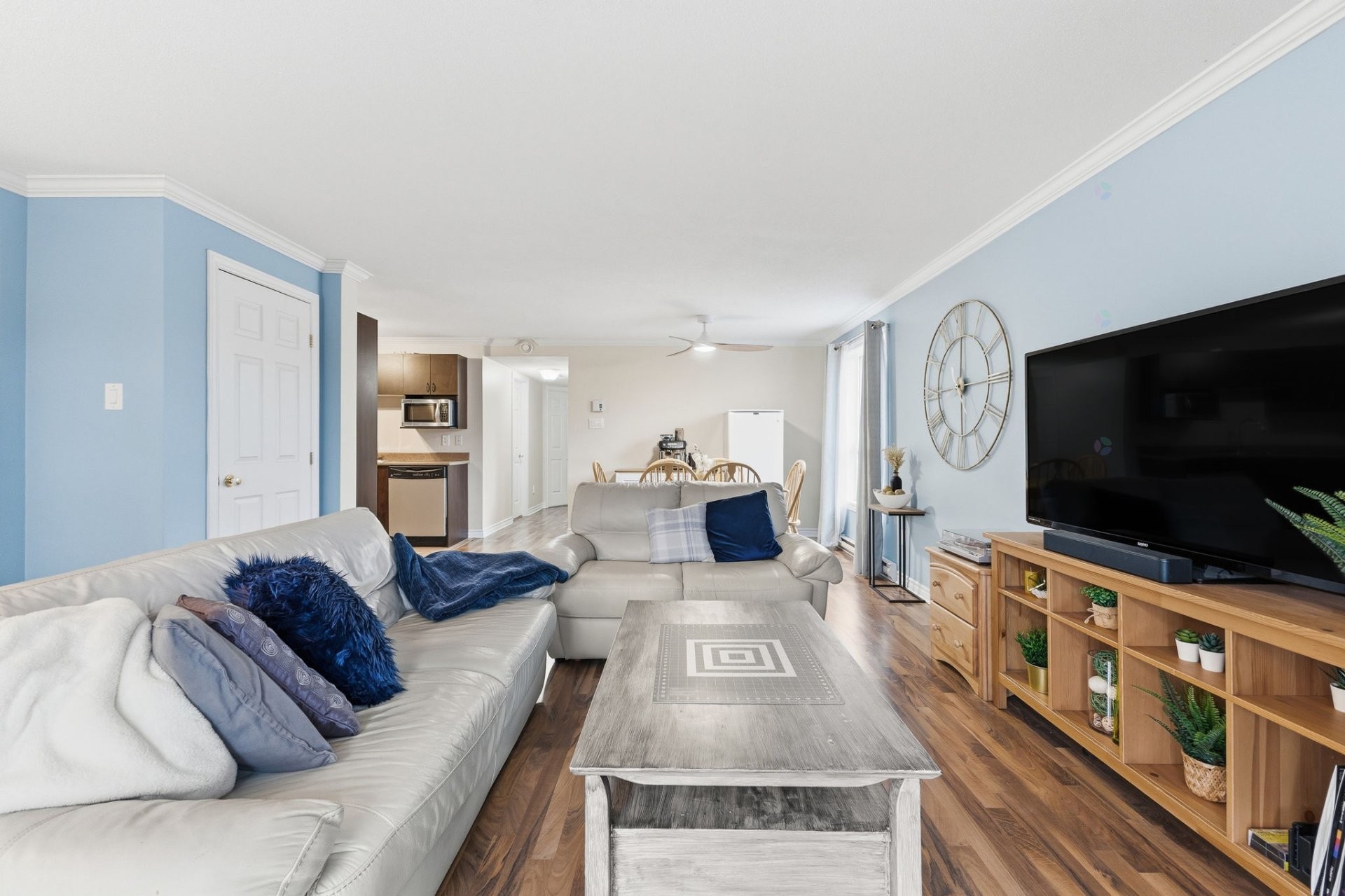 









5


Imp. Berthe Morisot

, 3,
Gatineau (Gatineau),




QC
J8P0A9

