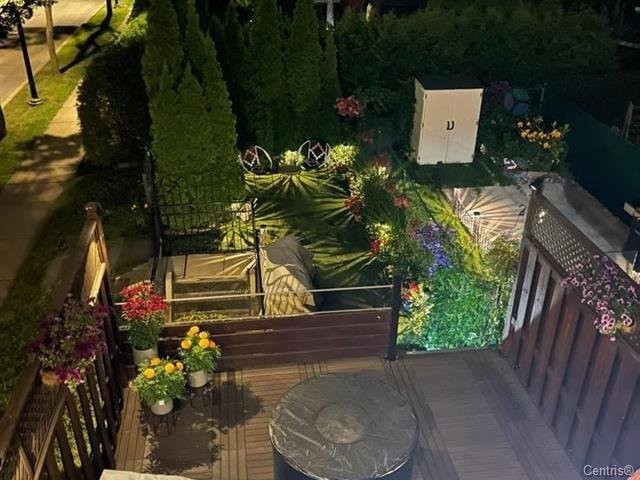 









2404


Rue de l'Acajou

,
Montréal (Saint-Laurent),




QC
H4R2R9

