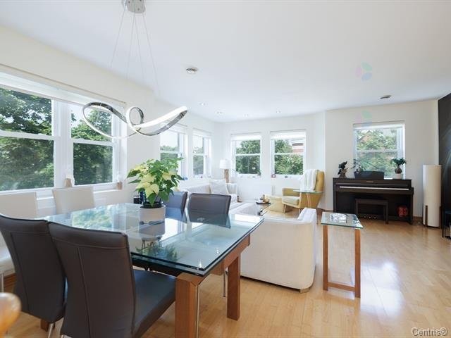 









2404


Rue de l'Acajou

,
Montréal (Saint-Laurent),




QC
H4R2R9

